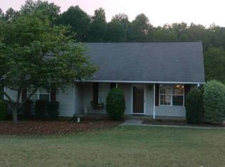 350 Tartan Ct, Boiling Springs, SC 29316
