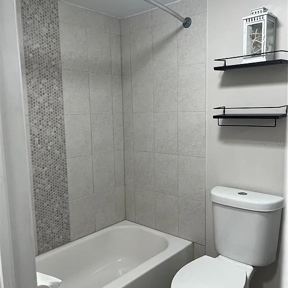 528 Golden Raintree Pl — Photo 26