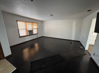 2320 N 3rd St, Tahoka, TX 79373