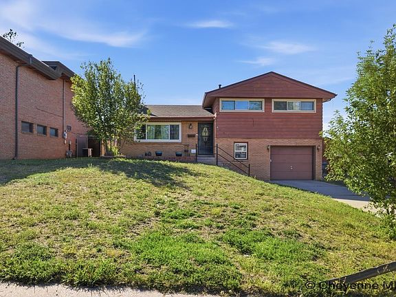 4th image of 649 Vista Ln