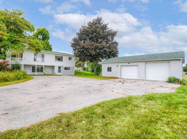 4509 Attica Rd, Attica, MI 48412