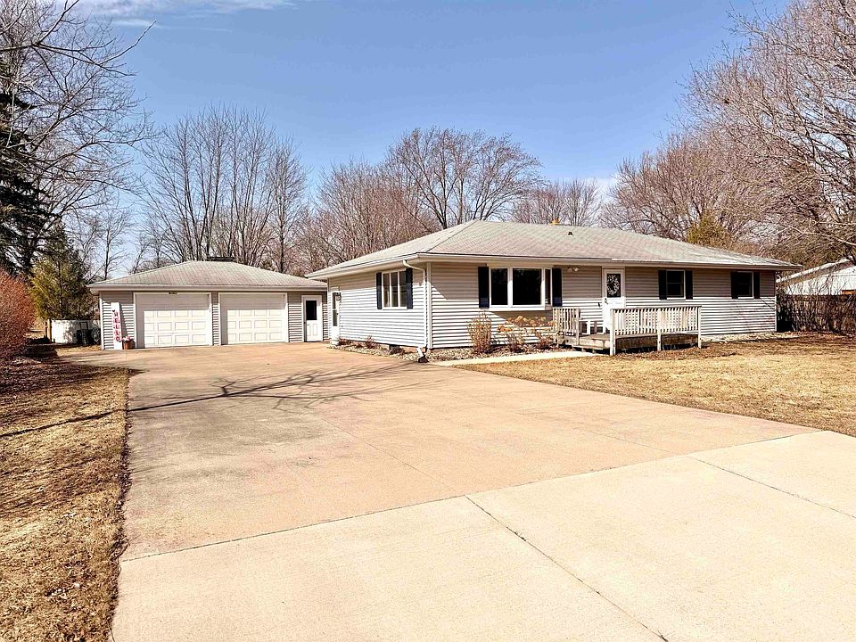 1st image of N1443 Greenwood Rd