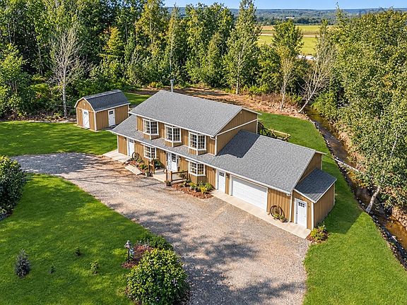 3rd image of 114 Bog Rd