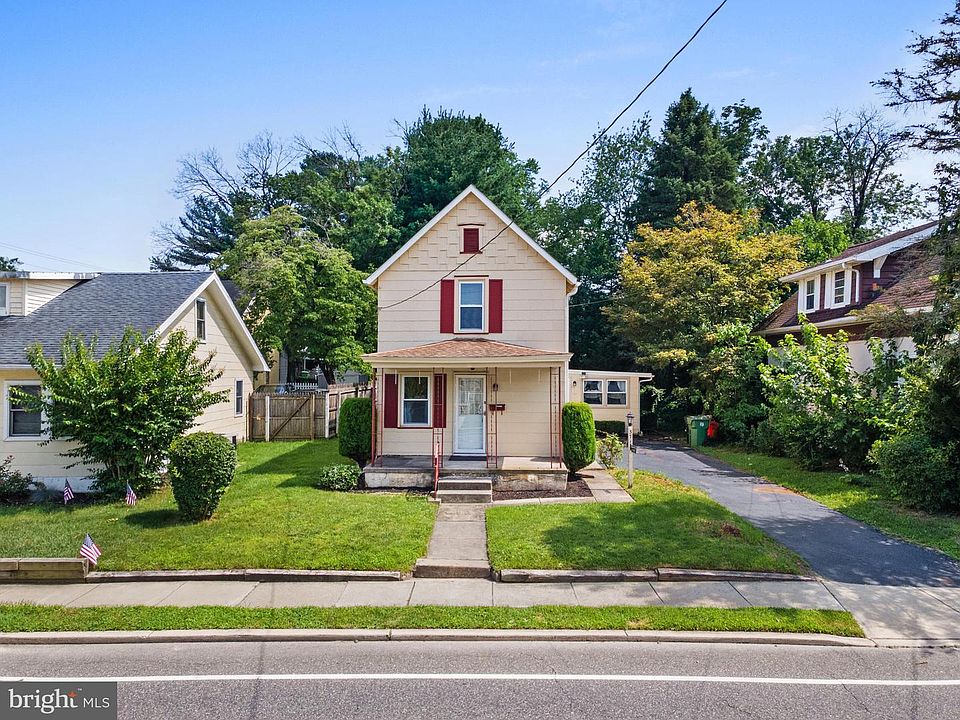 1st image of 371 E Holly Ave