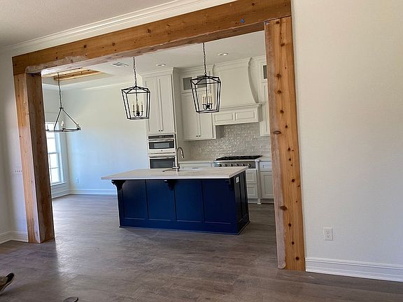 3rd image of 8206 Fox Creek Ln