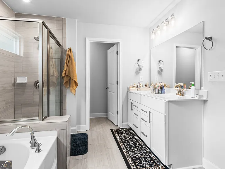 5467 Fountain Head Ln — Photo 23