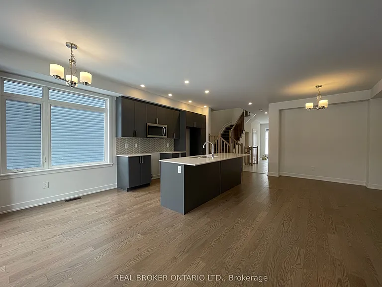 882 Solarium Ave — Photo 12