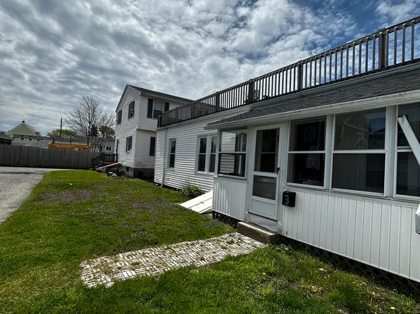 30 Middleton Ave #3, Newport, RI 02840