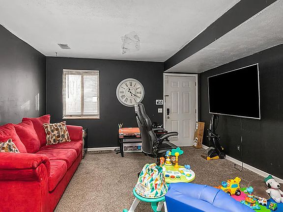 2nd image of 2519 Wykes Ave SW