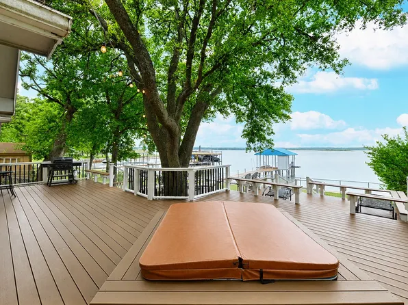 156 Ocean Dr, Gun Barrel City, TX 75156
