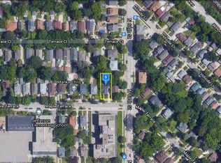 6810 Maple Ter, Wauwatosa, WI 53213