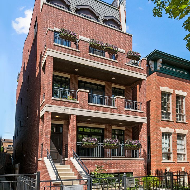 1st image of 2044 N Burling St #1