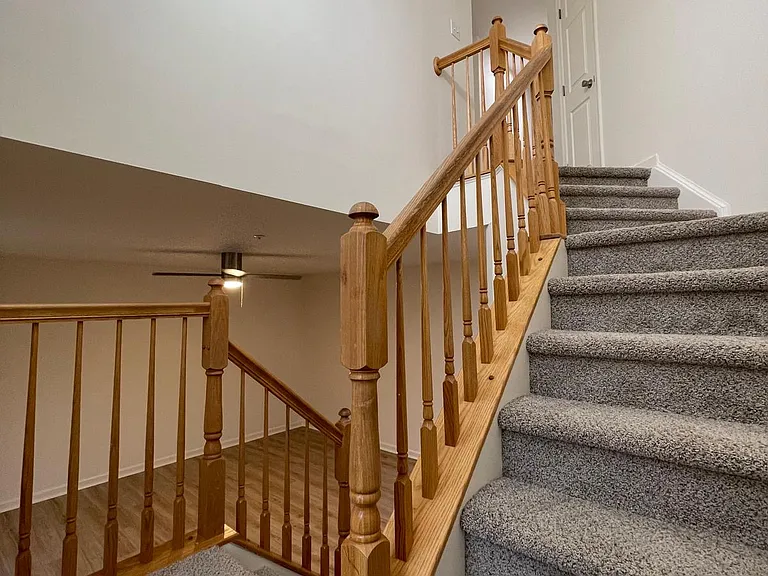 1123 Lindsay Ln — Photo 21