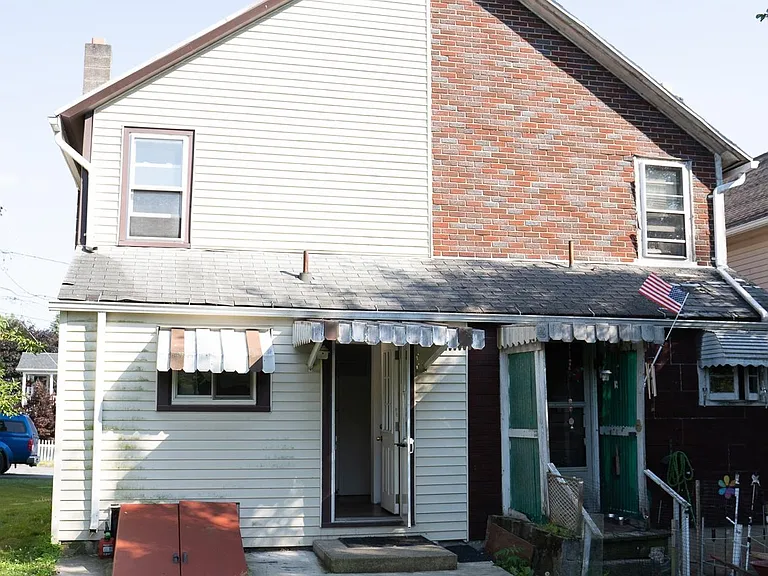 405 Orchard St — Photo 3