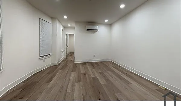 6049 Elmwood Ave #1 — Photo 8