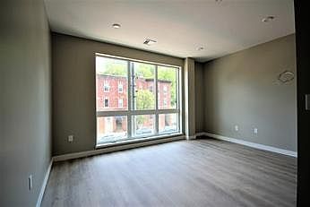 2nd image of 35 S Huntington Ave