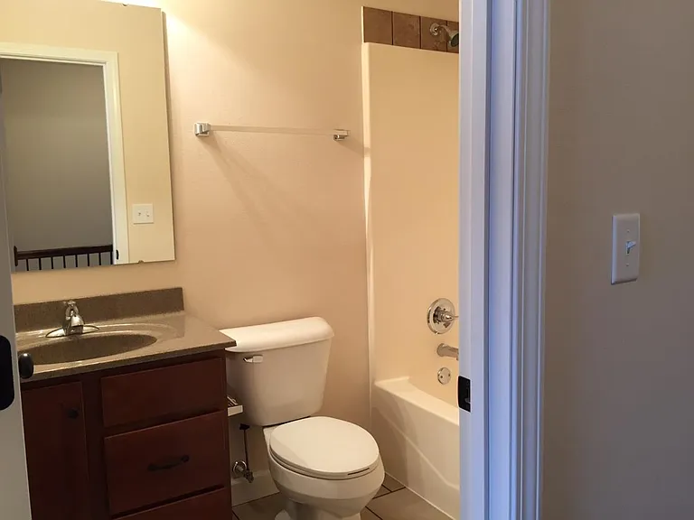 423 Meadow Dr — Photo 17