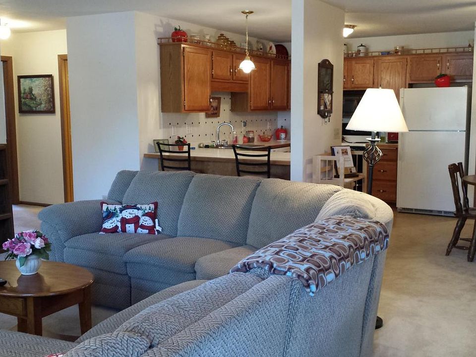 1st image of 600 Barrington Ct APT D