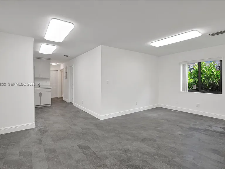 5980 SW 40th Ave #E — Photo 11