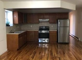 7021 73rd St #3, Ridgewood, NY 11385