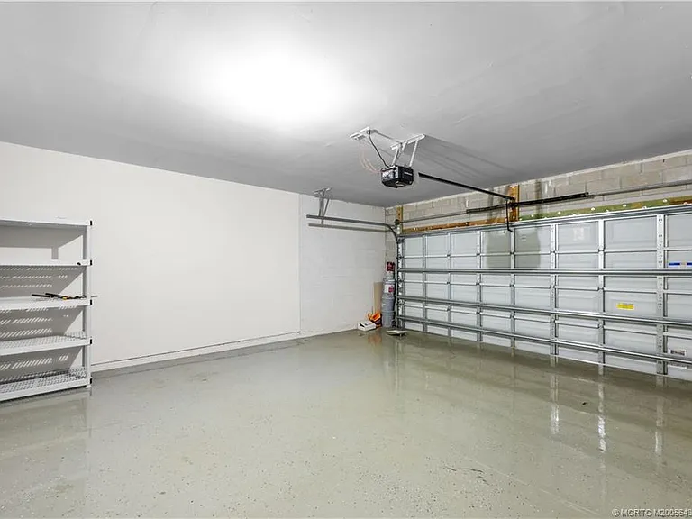 359 Clementine Rd — Photo 17