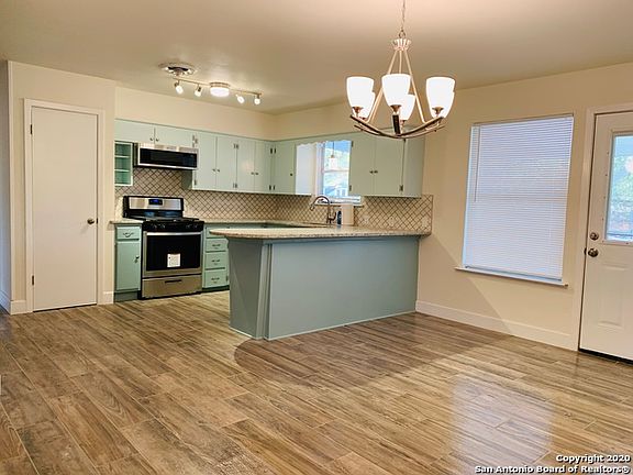 4th image of 226 Salisbury Dr