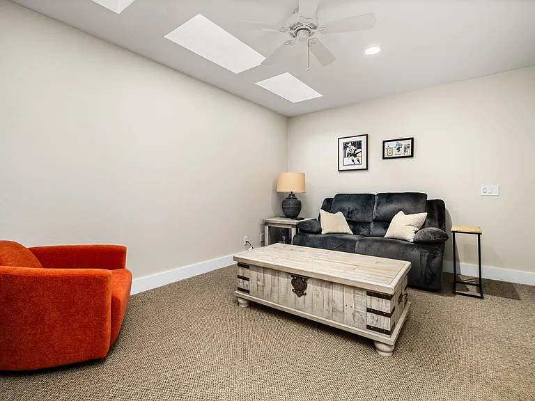 321 Bouquet Canyon Dr — Photo 20