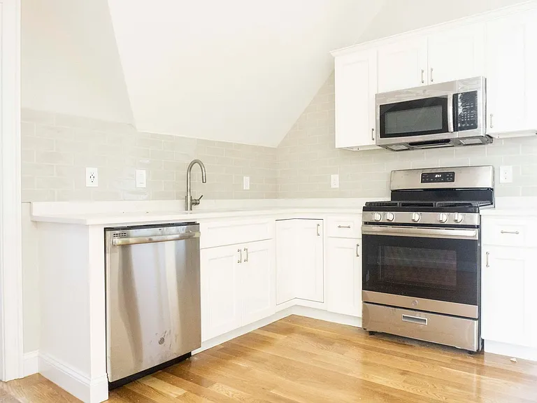 64 Gordon St #3-A — Photo 1
