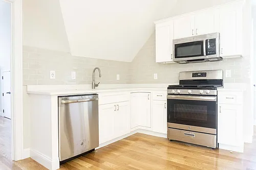 64 Gordon St #3-A Photo 1