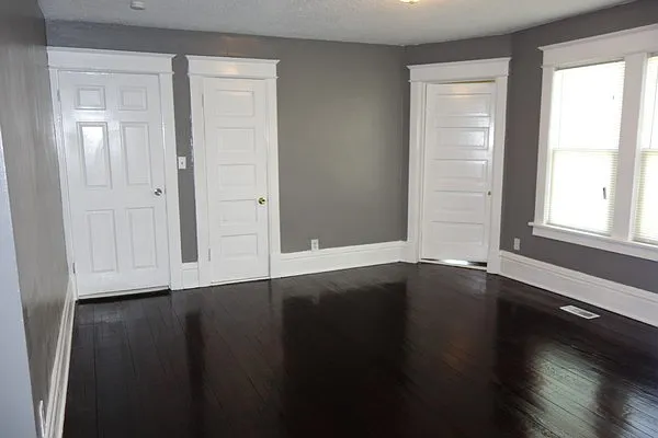 90 Winifred St W — Photo 10