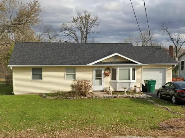 33069 N Eastview Ave, Grayslake, IL 60030