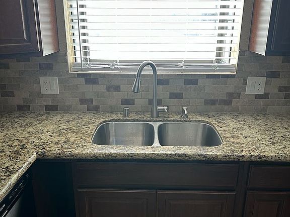 5th image of 1448 S Thomas Ct