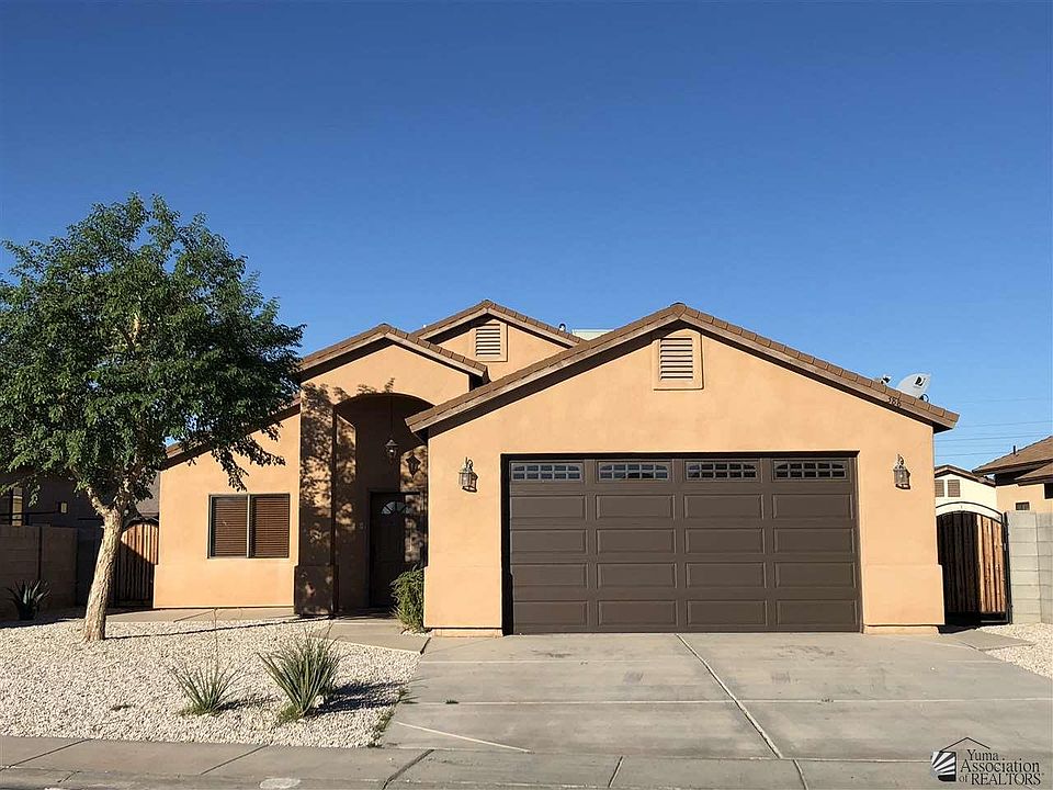 1st image of 388 N Gonzalez Dr