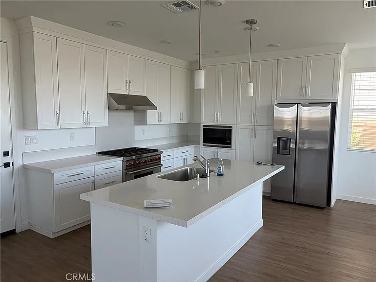 2800 Sapphire Rd — Photo 3