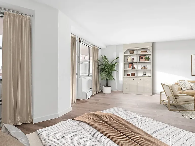 10460 Queens Blvd #6M — Photo 2