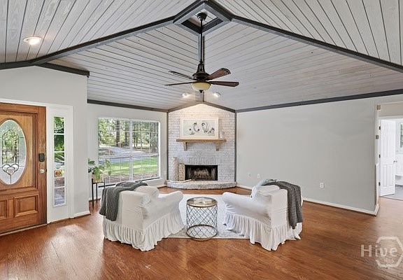 4th image of 1810 Belle Island Road
