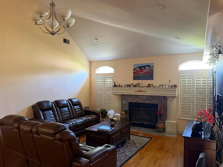 13526 Myren Dr — Photo 10