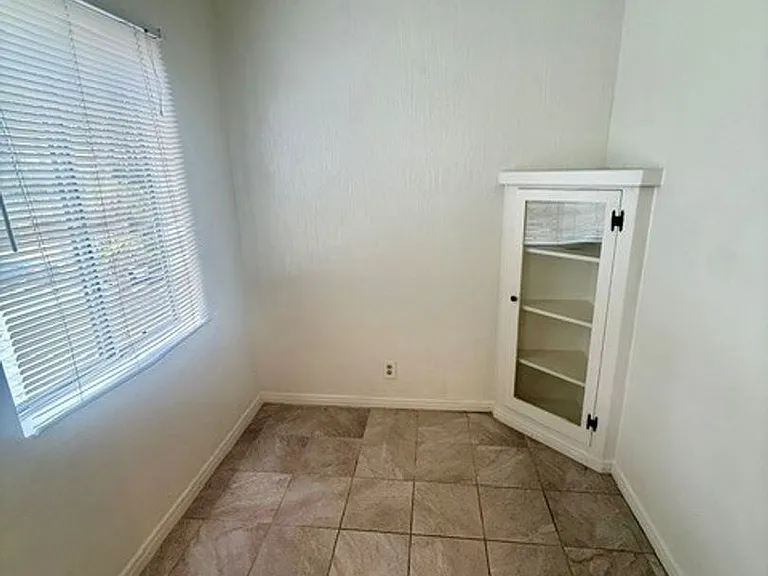 1053-1059 Mira Mar Ave #3751-3753 — Photo 17
