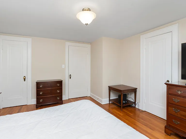 1001 Lyndhurst Rd — Photo 14