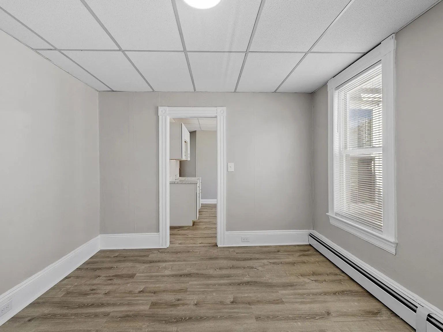 4 bed, 1150 sqft, $2,700 — Photo 4