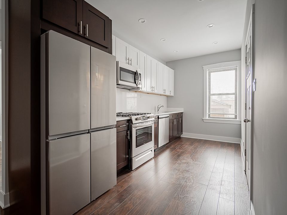 1st image of 5162 W Montrose Ave #4B