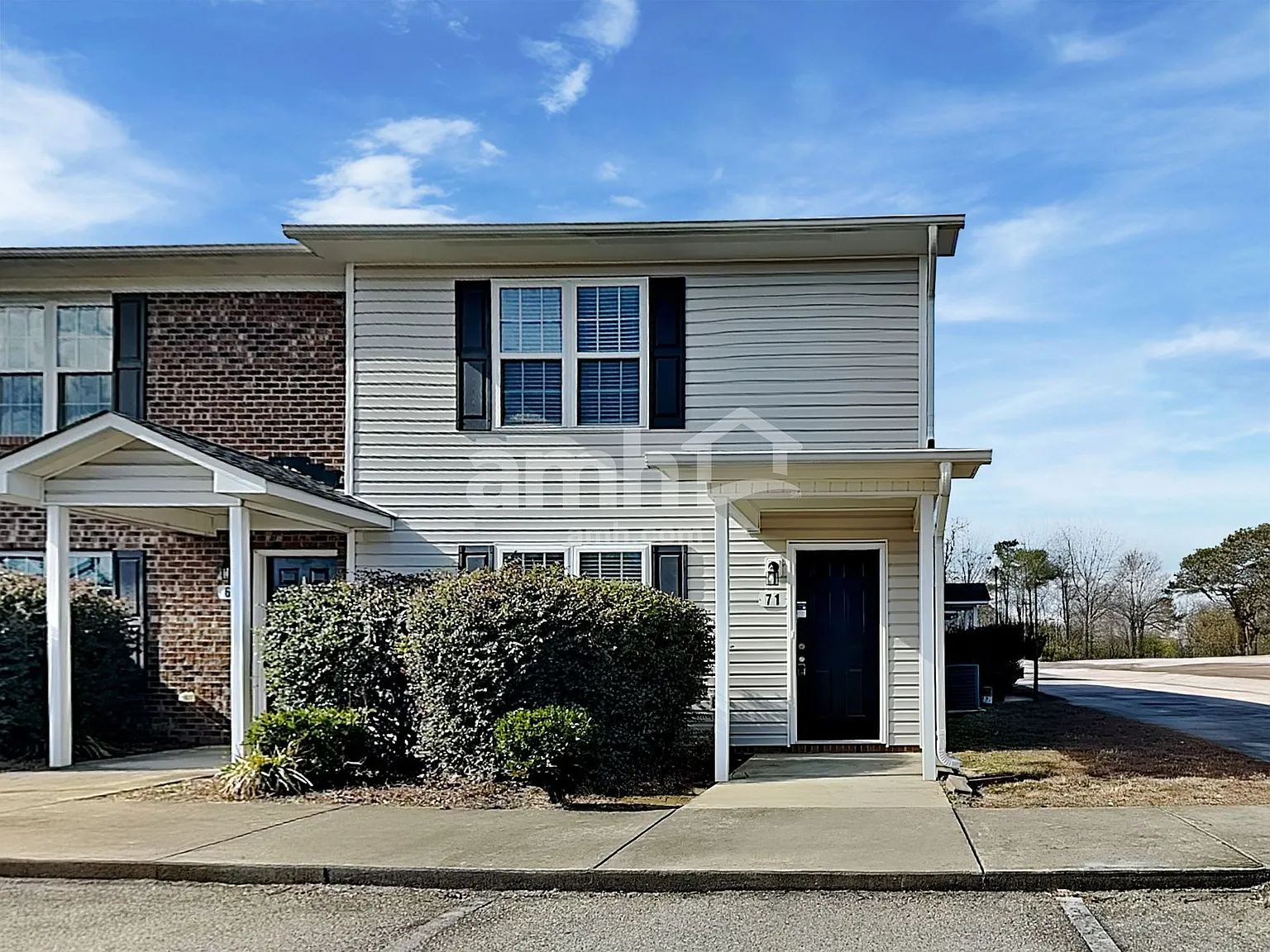 2 bed, 2.5 bath, 1200 sqft, $1,445 — Photo 1