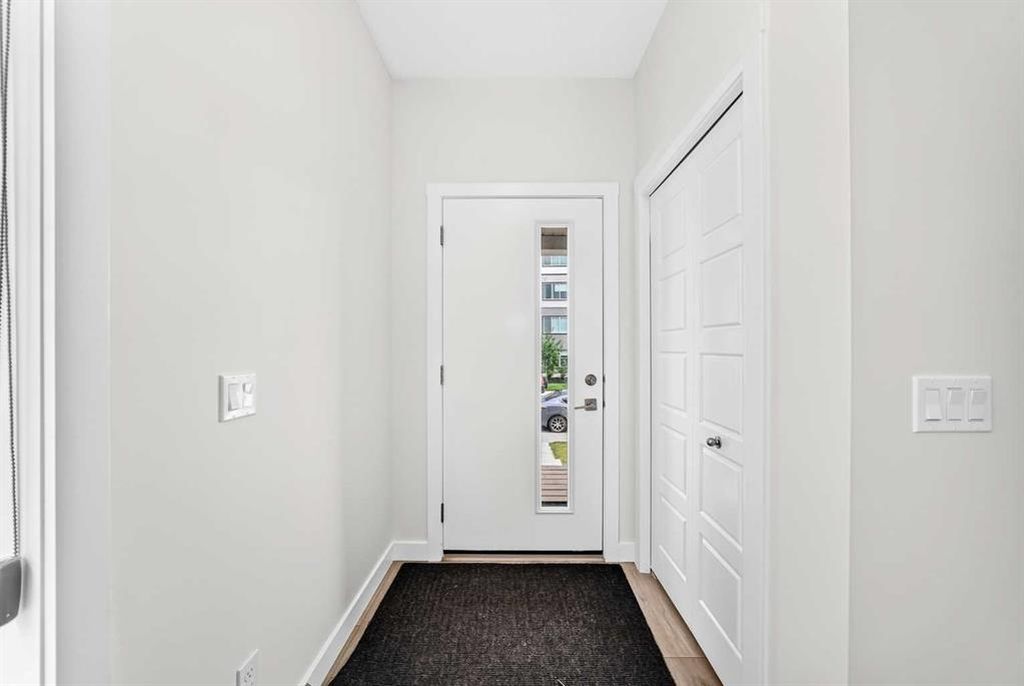 339 E Wolf Creek Way SE, Calgary, AB - View 2
