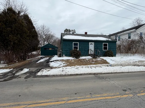 14 Day Road, Brewer, ME 04412