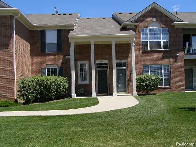 1st image of 24107 Chesapeake Cir