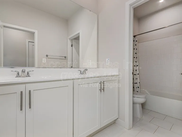 22230 Philanthropic Dr — Photo 29
