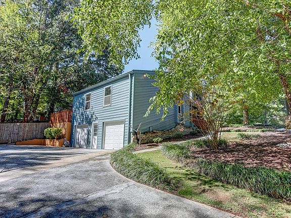 3rd image of 4514 Dover Ct