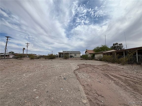 2nd image of 992 Riverfront Drive