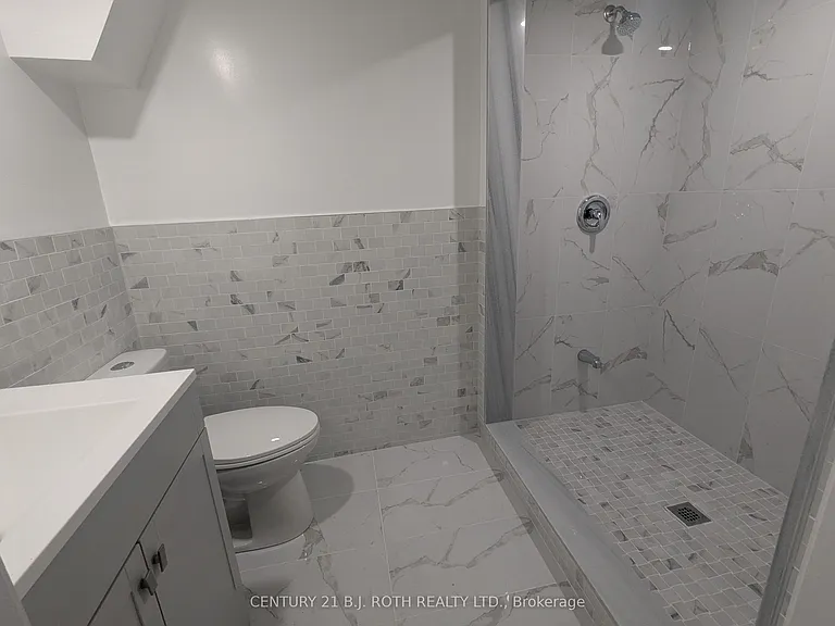 756 Hastings Ave — Photo 12