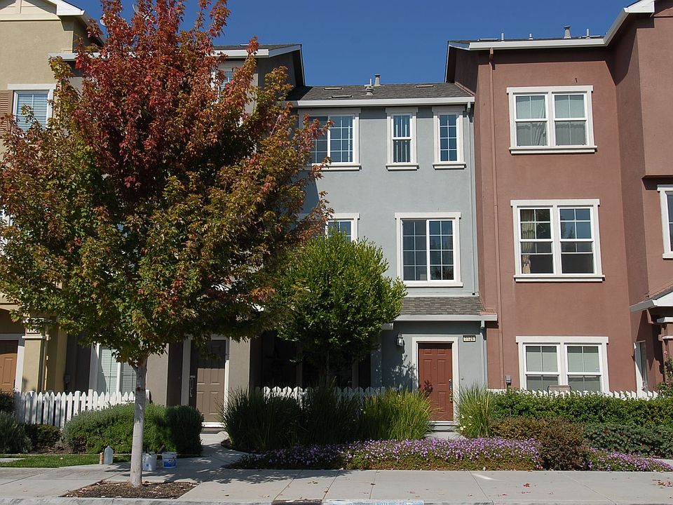 1st image of 1126 Campbell Ave